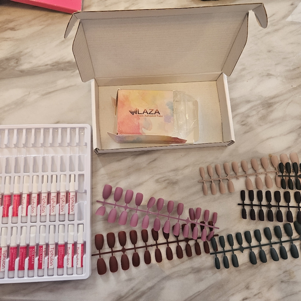Press on Nails 💅 Kit